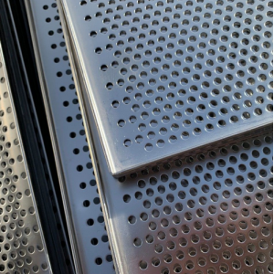 Лист перфорированный оцинкованный х/к 08пс 1,1 мм